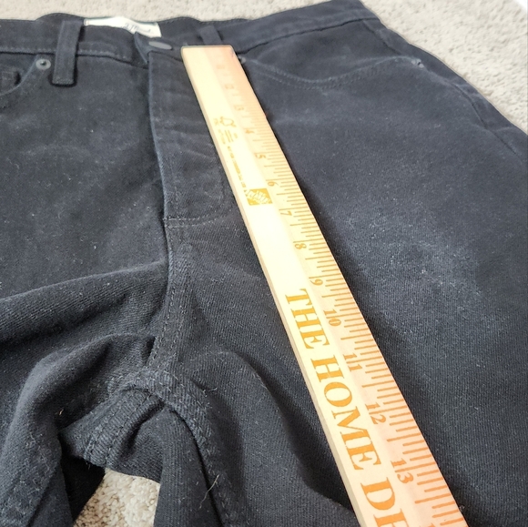 Women's Highest Rise Straight Ankle Black Jeans - Universal Thread - Size 8 - Picture 8 of 12